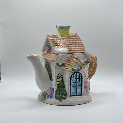 Winter Cottage Tea Pot