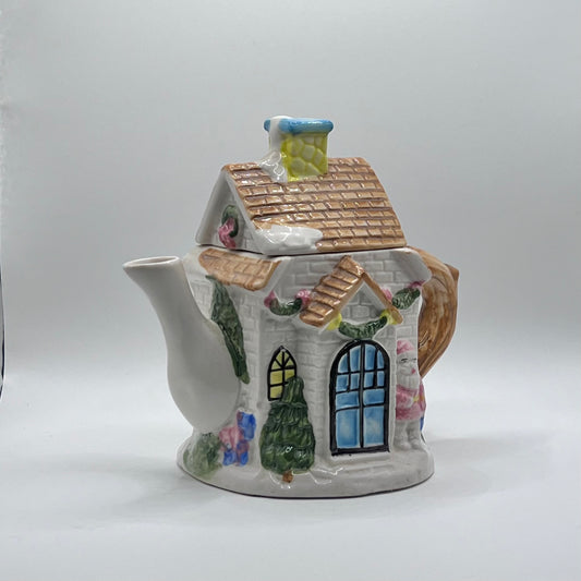 Winter Cottage Tea Pot