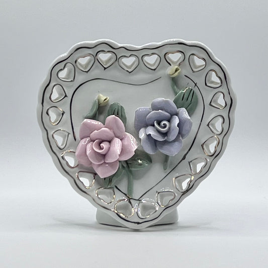 Vintage Rose Heart Decor Piece