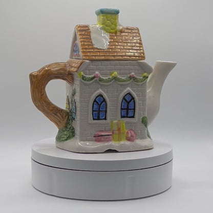 Winter Cottage Tea Pot